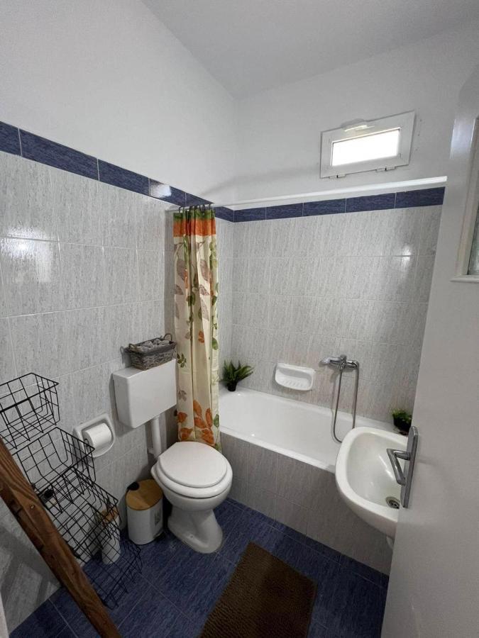 Beach Apartment Edem First Floor Perivolos  Exterior photo