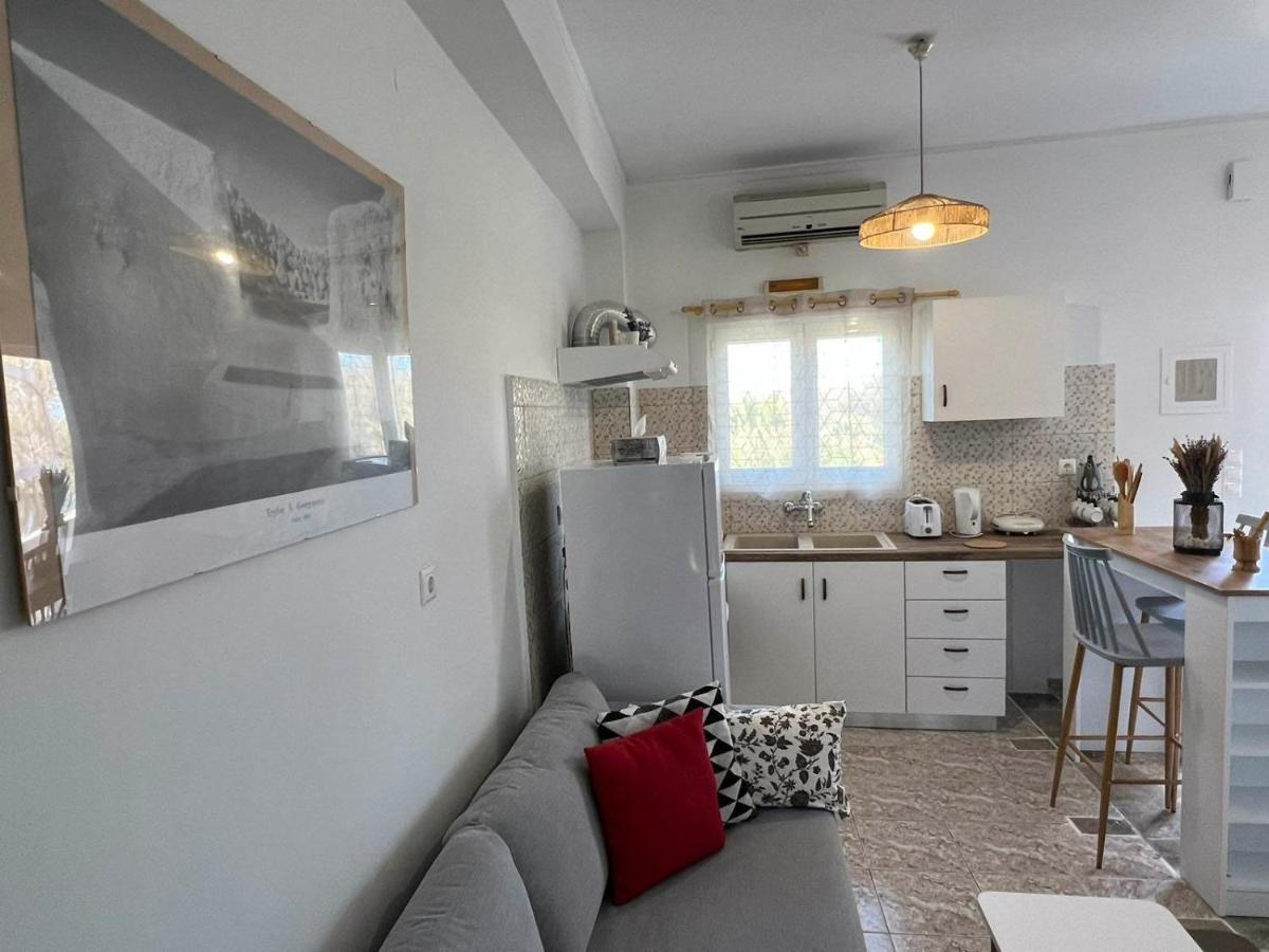 Beach Apartment Edem First Floor Perivolos  Exterior photo